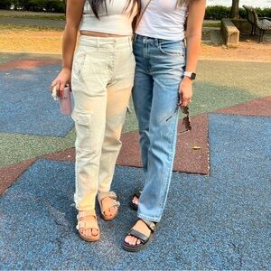 Aritzia Wilfred Free Beige Cargo Pants